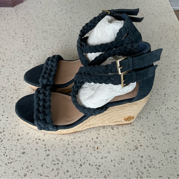 BRAND NEW TORY BURCH NAVY BLUE WEDGE SUEDE SANDAL US SIZE 7.5 GORGEOUS! - Picture 4 of 7